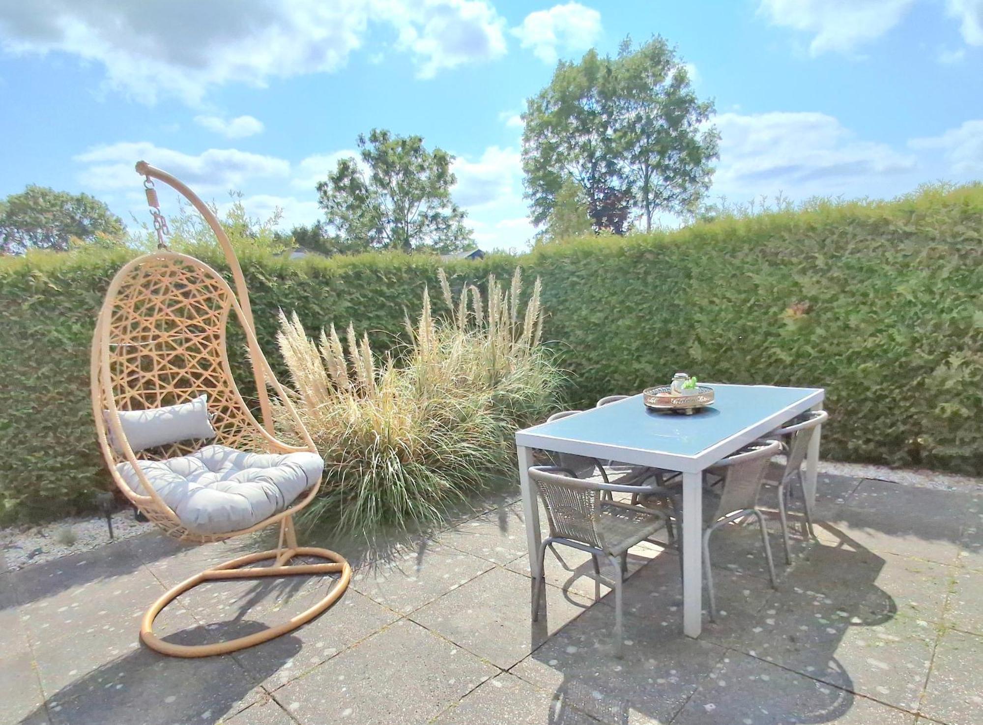 Finn, Met Grote Tuin En Veel Privacy * Dirkshorn